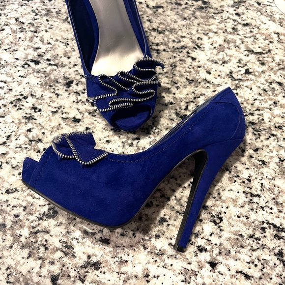 Sexy Royal Blue Ruffle Stiletto Platform Heels sz 8.5 - Picture 5 of 7
